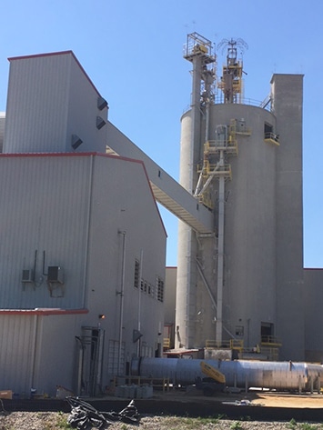 Bucket Elevator for Conveying Glass Cullet and Sand at Cardinal FG in Durant, OK - KWS