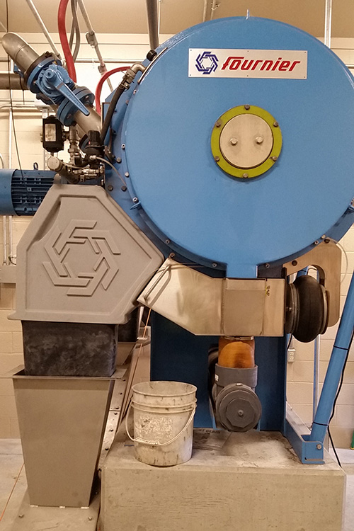 Shaftless Screw Conveyor for Biosolids Load Out at the St. Clair WWTP in St. Clair, PA - KWS