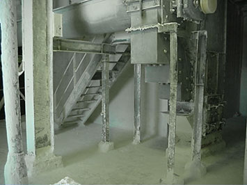 Screw Conveyor Eliminates Dust Problem at Lehigh White Cement in Waco, Texas - KWS