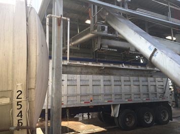 Loadout System for Offal and Feathers at a Pilgrim's Chicken Processing Plant in Lufkin, Texas - KWS