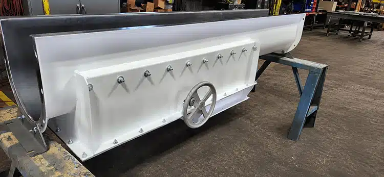 Hand Operated Curved Slide Gate is Used in Tight Location