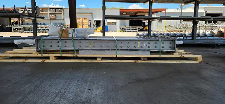 Heavy Duty 304 Stainless Steel Construction Resists Abrasion and Corrosion
