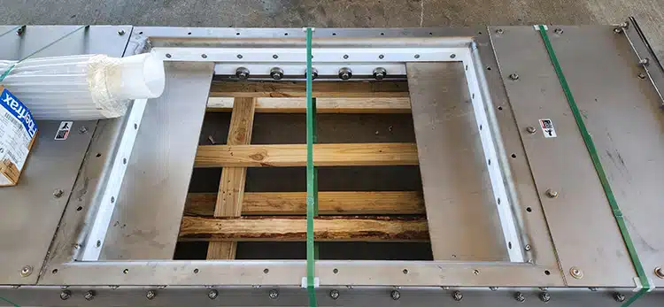 Dual Action Design Allows BP to Control Flow Rate of Petroleum Coke