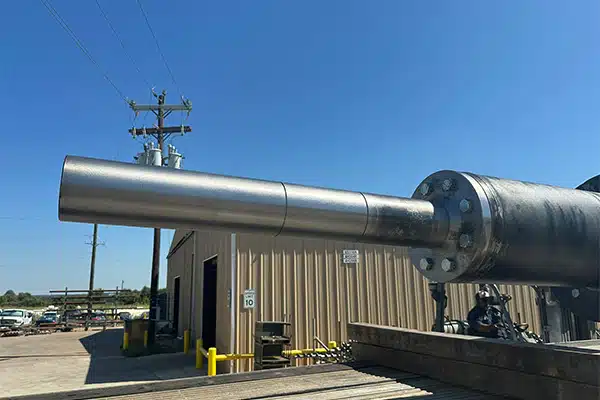 Flanged Drive and Tail Shafts are Machined from Single Piece of Bar Stock and Will Not Fail