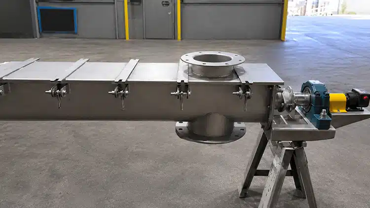 Screw Conveyor Holds Internal Pressure