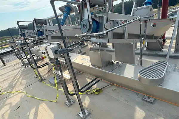 304 Stainless Steel Construction Ensures Superior Corrosion Resistance