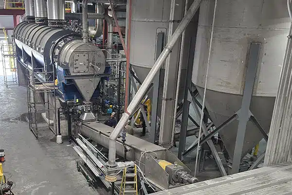 Extremely Hot Bulk Materials are Discharged from a Rotary Calciner to the KWS Thermal Processor