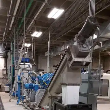 Horizontal to Incline Shaftless Screw Conveyor System for Pandora Water Treatment Facility