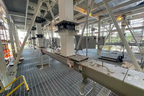 Screw Conveyors are Designed to Withstand Extreme Abrasion