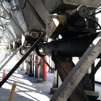 Inclined Screw Conveyor Simplifies Process Layout at Shaw Industries in Dalton, GA - KWS Manufacturing
