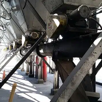 Inclined Screw Conveyor Simplifies Process Layout at Shaw Industries in Dalton, GA