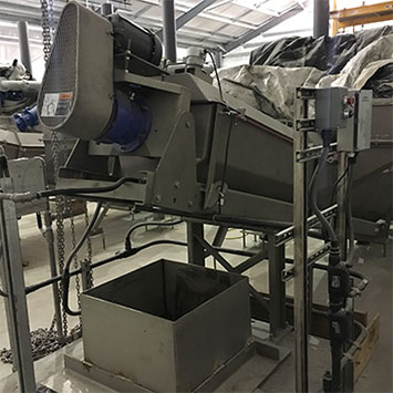 Grit Load Out System for the RM Clayton WRC in Atlanta, GA - KWS Manufacturing