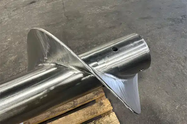 Flight to Pipe Welds are Continuous on Both Sides