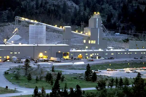 Stillwater Mining Extracts and Processes Palladium, Platinum, and Associated Metals